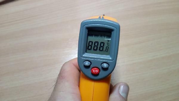 GS320 - Digitales Infrarot-Thermometer mit LCD Display für 5,20€ GS320 Digitales Infrarot Thermometer mit LCD Display für 5,20€