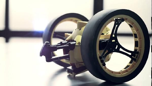 Parrot Tuk Tuk - Jumping Race Drohne für 39,95€ (statt 45€) Parrot Tuk Tuk Jumping Race Drohne für 39,95€ (statt 45€)