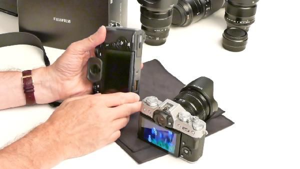 Fujifilm X-T20 Systemkamera mit XC15-45mm Objektiv Kit für 592€ (statt 749€) Fujifilm X T20 Systemkamera mit XC15 45mm Objektiv Kit für 592€ (statt 749€)