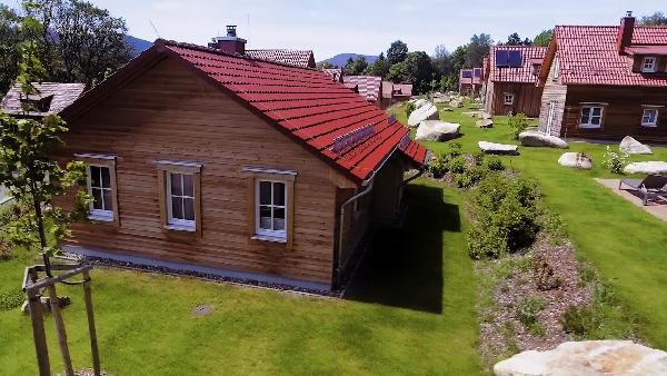 2 ÜN im Harz in 75m² Premium Lodge inkl. Frühstück, 3-Gänge-Menü & eigener Sauna ab 173€ p.P. 2 ÜN im Harz in 75m² Premium Lodge inkl. Frühstück, 3 Gänge Menü & eigener Sauna ab 173€ p.P.