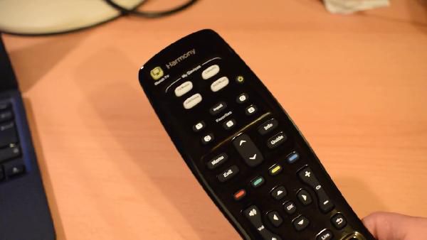 Logitech Harmony 350 Fernbedienung für 24€ (statt 35€) Logitech Harmony 350 Fernbedienung für 24€ (statt 35€)