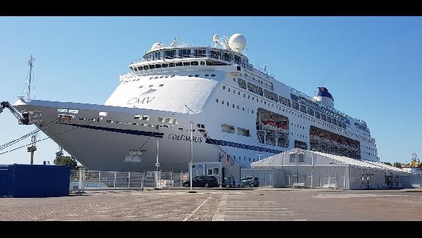 121 Tage Kreuzfahrt als Weltreise (Bora Bora, Fidschi & mehr) inkl. Vollpension & Extras ab 10.041€ p.P. 121 Tage Kreuzfahrt als Weltreise (Bora Bora, Fidschi & mehr) inkl. Vollpension & Extras ab 10.041€ p.P.