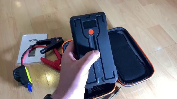 TrekPow G39 Kfz-Starthilfe mit 1200A & Powerbank mit LED-Taschenlampe für 41,99€ (statt 70€) TrekPow G39 Kfz Starthilfe mit 1200A & Powerbank mit LED Taschenlampe für 41,99€ (statt 70€)
