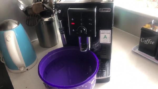 De'Longhi Kaffeevollautomat ECAM 23.120.B mit 13-stufigem Kegelmahlwerk für 262,22€ (statt 294€) DeLonghi Kaffeevollautomat ECAM 23.120.B mit 13 stufigem Kegelmahlwerk für 262,22€ (statt 294€)