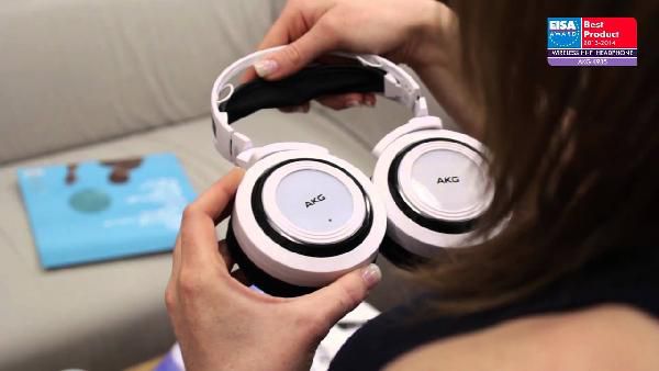 AKG K935 - kabelloser Over-Ear-Kopfhörer für 38€ (statt 70€) AKG K935 kabelloser Over Ear Kopfhörer für 38€ (statt 70€)