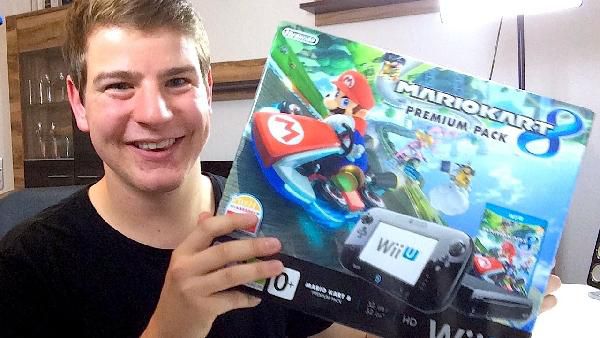 Nintendo Wii U Premium + Mario Kart 8 + Splatoon für 257,14€ Nintendo Wii U Premium + Mario Kart 8 + Splatoon für 257,14€