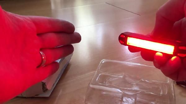 XANES 2 in 1 Fahrradlicht (500LM) für 4,60€ XANES 2 in 1 Fahrradlicht (500LM) für 4,60€
