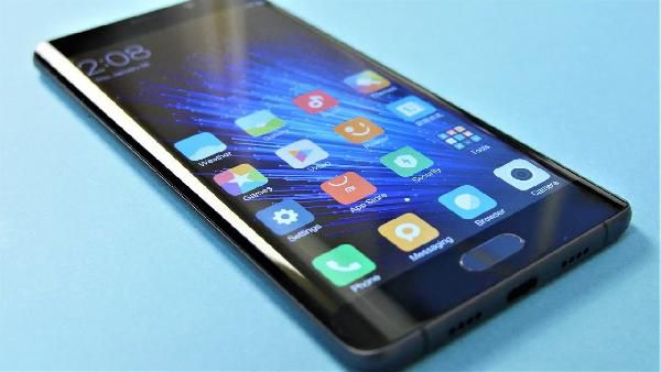 Xiaomi Mi Note 2 - 5,7 Zoll Phone mit 64 GB + 4 GB Ram für 230,75€ (statt 265€) Xiaomi Mi Note 2 5,7 Zoll Phone mit 64 GB + 4 GB Ram für 230,75€ (statt 265€)