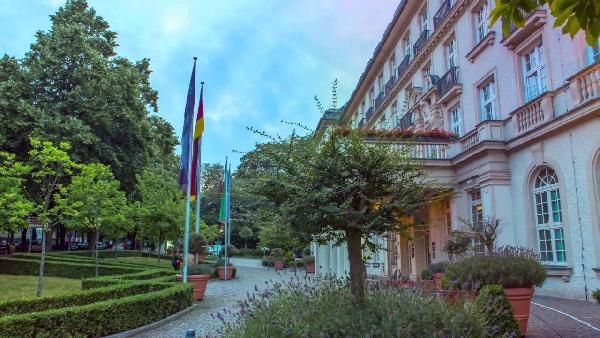 2 ÜN im 5*-Hotel in Aachen inkl. Frühstück, Wellness und Willkommensgetränk für 119€ p. P. 2 ÜN im 5* Hotel in Aachen inkl. Frühstück, Wellness und Willkommensgetränk für 119€ p. P.