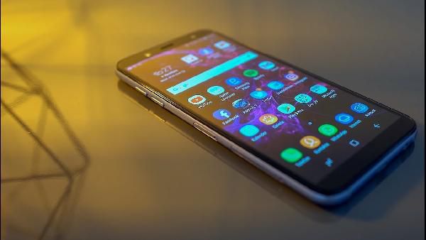 Samsung A6 für 4,95€ + 300Min/SMS + 2 GB LTE O2 ab 12,99€ mtl. Samsung A6 für 4,95€ + 300Min/SMS + 2 GB LTE O2 ab 12,99€ mtl.