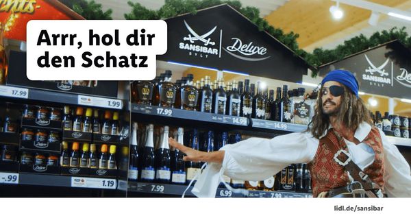 Sansibar Schickeria Vodkalikör mit Goldstückchen, 0,7L, 40% für 19,94€  (statt 25€)