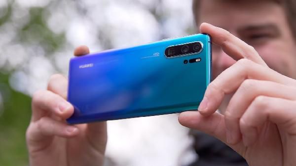 GigaKombi: Huawei P30 Pro + Band 4 Pro + Waage + FreeBuds für 29€ + Vodafone Flat mit 18GB LTE für 36,99€ mtl. GigaKombi: Huawei P30 Pro + Band 4 Pro + Waage + FreeBuds für 29€ + Vodafone Flat mit 18GB LTE für 36,99€ mtl.
