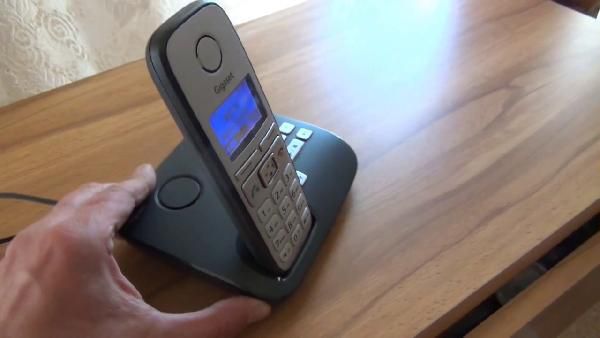 Gigaset E310A in Anthrazit mit Anrufbeantworter für 29,90€ (Statt 47€) Gigaset E310A in Anthrazit mit Anrufbeantworter für 29,90€ (Statt 47€)