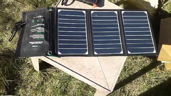 RAVPower RP-PC008 - 16W Solar Ladegerät mit 2 iSmart USB-Ports für 33,99€ (statt 46€) RAVPower RP PC008 16W Solar Ladegerät mit 2 iSmart USB Ports für 33,99€ (statt 46€)