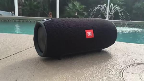 Abgelaufen! JBL Xtreme spritzwasserfester Bluetooth-Lautsprecher in Schwarz für 119,99€ (statt 156€) Abgelaufen! JBL Xtreme spritzwasserfester Bluetooth Lautsprecher in Schwarz für 119,99€ (statt 156€)