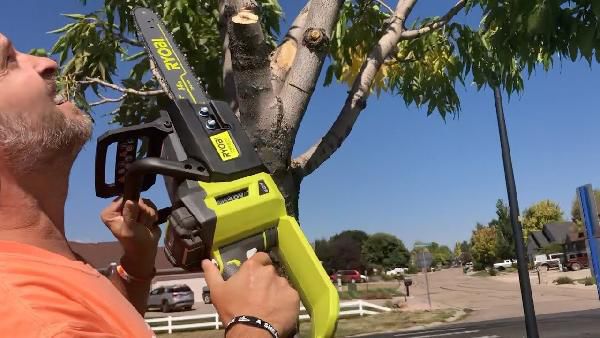 Ryobi RCS 2340 Elektro-Kettensäge inkl. Schutzhülle für 59,95€ (statt 85€) Ryobi RCS 2340 Elektro Kettensäge inkl. Schutzhülle für 59,95€ (statt 85€)
