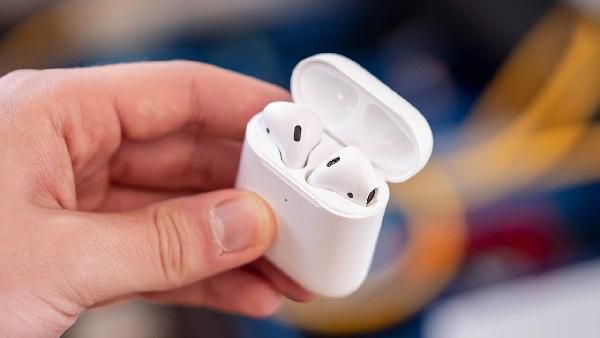 Apple AirPods 2. Generation mit induktivem Ladecase für 199,99€ (statt 217€) Apple AirPods 2. Generation mit induktivem Ladecase für 199,99€ (statt 217€)
