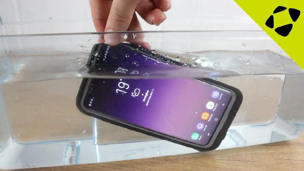 Lifeproof Cover für iPhone 7 + 8 Plus, iPhone 8 Samsung S8: 2 für 1 Multibuy ab 75,99€ Lifeproof Cover für iPhone 7 + 8 Plus, iPhone 8 Samsung S8: 2 für 1 Multibuy ab 75,99€