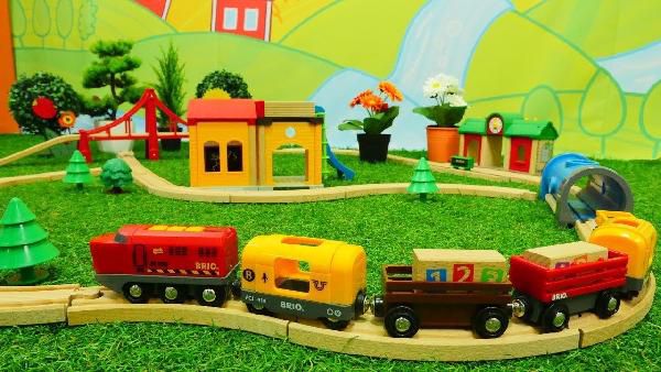 BRIO Classic Holzeisenbahn Bahnhof für 12,99€ (statt 22€) BRIO Classic Holzeisenbahn Bahnhof für 12,99€ (statt 22€)