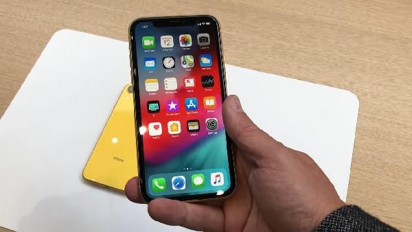 iPhone XR, iPhone XS, iPhone XS Max - das sind die neuen 2018er iPhones iPhone XR, iPhone XS, iPhone XS Max das sind die neuen 2018er iPhones
