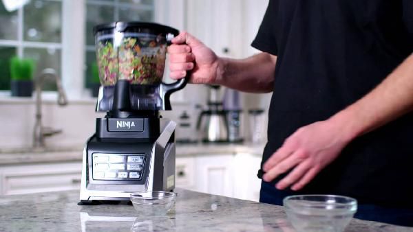 Nutri Ninja BL682 Küchenmaschine mit Auto-iQ und viel Zubehör für 156,90€ (statt 226€) Nutri Ninja BL682 Küchenmaschine mit Auto iQ und viel Zubehör für 156,90€ (statt 226€)