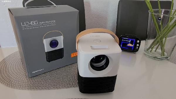 Apeman LC450 - LED Mini-Beamer für bis zu 100 Zoll für 69,99€ (statt 110€) Apeman LC450 LED Mini Beamer für bis zu 100 Zoll für 69,99€ (statt 110€)