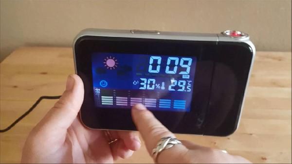 Digitaler Projektionswecker & Thermo-Hygrometerfür 5,16€ (statt 8€) Digitaler Projektionswecker & Thermo Hygrometerfür 5,16€ (statt 8€)