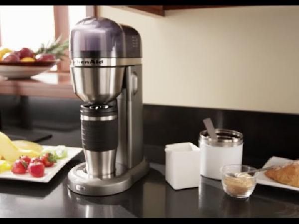 KitchenAid (5KCM0402) Ein-Tassen-Kaffeemaschine inkl. 2 Reisebecher in Schwarz oder Rot für je 65,90€ (statt 77€) KitchenAid (5KCM0402) Ein Tassen Kaffeemaschine inkl. 2 Reisebecher in Schwarz oder Rot für je 65,90€ (statt 77€)