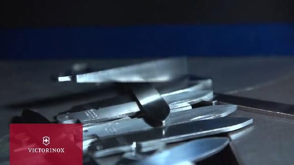 Victorinox Taschenmesser Workchamp mit 21 Funktionen mit u.a. Metallsäge für 49€ (statt 60€) Victorinox Taschenmesser Workchamp mit 21 Funktionen mit u.a. Metallsäge für 49€ (statt 60€)