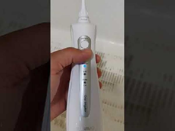 SUNAVO Akku-Munddusche mit 3 Modi und 3 Düsen inkl. 150ml Wassertank für 12€ (statt 30€) SUNAVO Akku Munddusche mit 3 Modi und 3 Düsen inkl. 150ml Wassertank für 12€ (statt 30€)