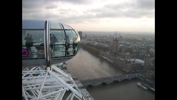 2 - 4 ÜN im 5*-Hotel in London inkl. Frühstück, Multimedia auf dem Zimmer, Flüge ab 209€ p.P. 2 4 ÜN im 5* Hotel in London inkl. Frühstück, Multimedia auf dem Zimmer, Flüge ab 209€ p.P.