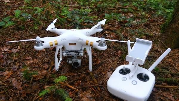 DJI Phantom 3 Professional Quadcopter mit 4k für 804,99€ (statt 888€) DJI Phantom 3 Professional Quadcopter mit 4k für 804,99€ (statt 888€)