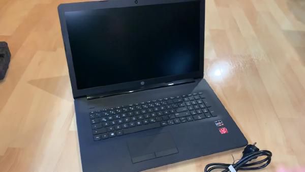 HP 17-by0344ng Notebook mit 17,3 HP 17 by0344ng Notebook mit 17,3, i3, 8GB RAM und 256GB SSD für 393,92€ (statt 487€)