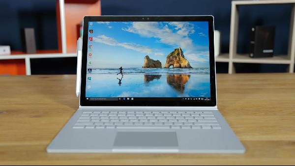 Microsoft Surface Book i5/256GB SSD für 1.149€ (statt 1.499€) Microsoft Surface Book i5/256GB SSD für 1.149€ (statt 1.499€)