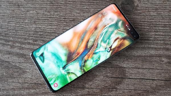 Samsung Galaxy S10+ mit 1TB für 294€ + gratis Samsung Galaxy Buds + Vodafone Flat mit 11GB LTE für 51,99€ mtl. - und noch mehr Angebote Samsung Galaxy S10+ mit 1TB für 294€ + gratis Samsung Galaxy Buds + Vodafone Flat mit 11GB LTE für 51,99€ mtl. und noch mehr Angebote