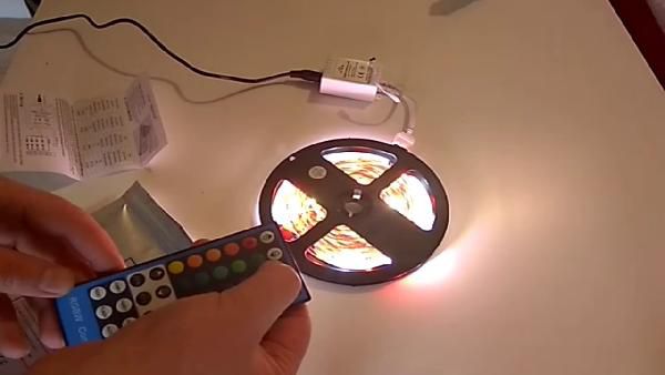 Jiawen 5m RGBW LED-Streifen mit Fernbedienung & Netzteil für 10,34€ Jiawen 5m RGBW LED Streifen mit Fernbedienung & Netzteil für 10,34€