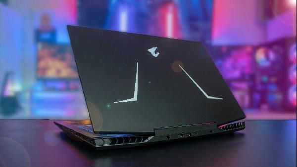 GigaByte Aorus 15-X9 Gaming Notebook mit RTX 2070 + 144 Hz für 1.599€ (statt 2.189€) GigaByte Aorus 15 X9 Gaming Notebook mit RTX 2070 + 144 Hz für 1.599€ (statt 2.189€)